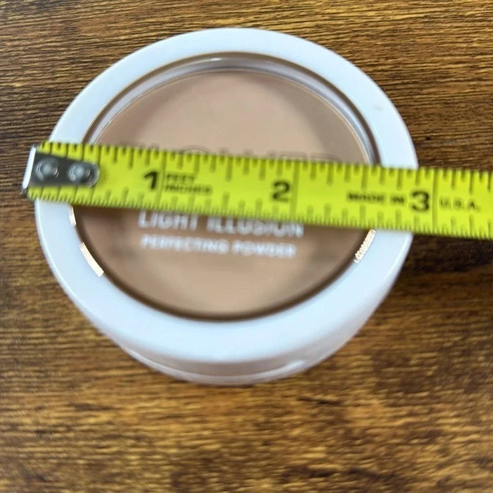 Flower of the Desert Tan Setting Powder - New